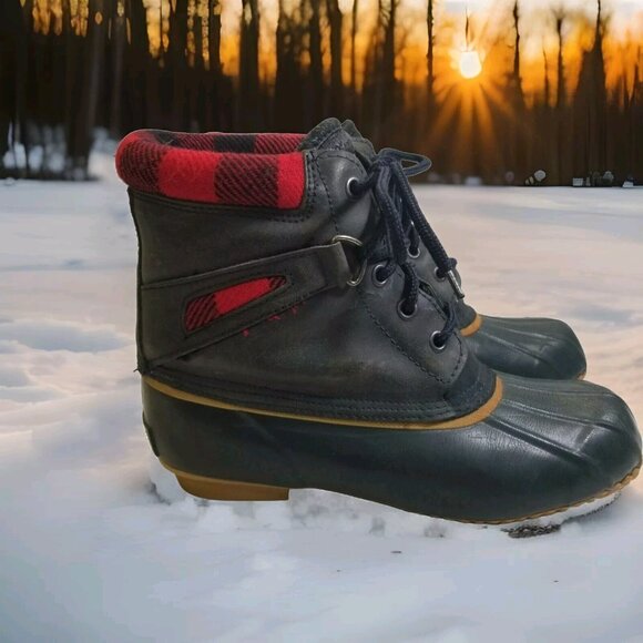 Cobblestone Shoes - ✅Cobblestone Rubber and Leather Boots Womens Sz 9 Red Plaid Thermolite Insulated